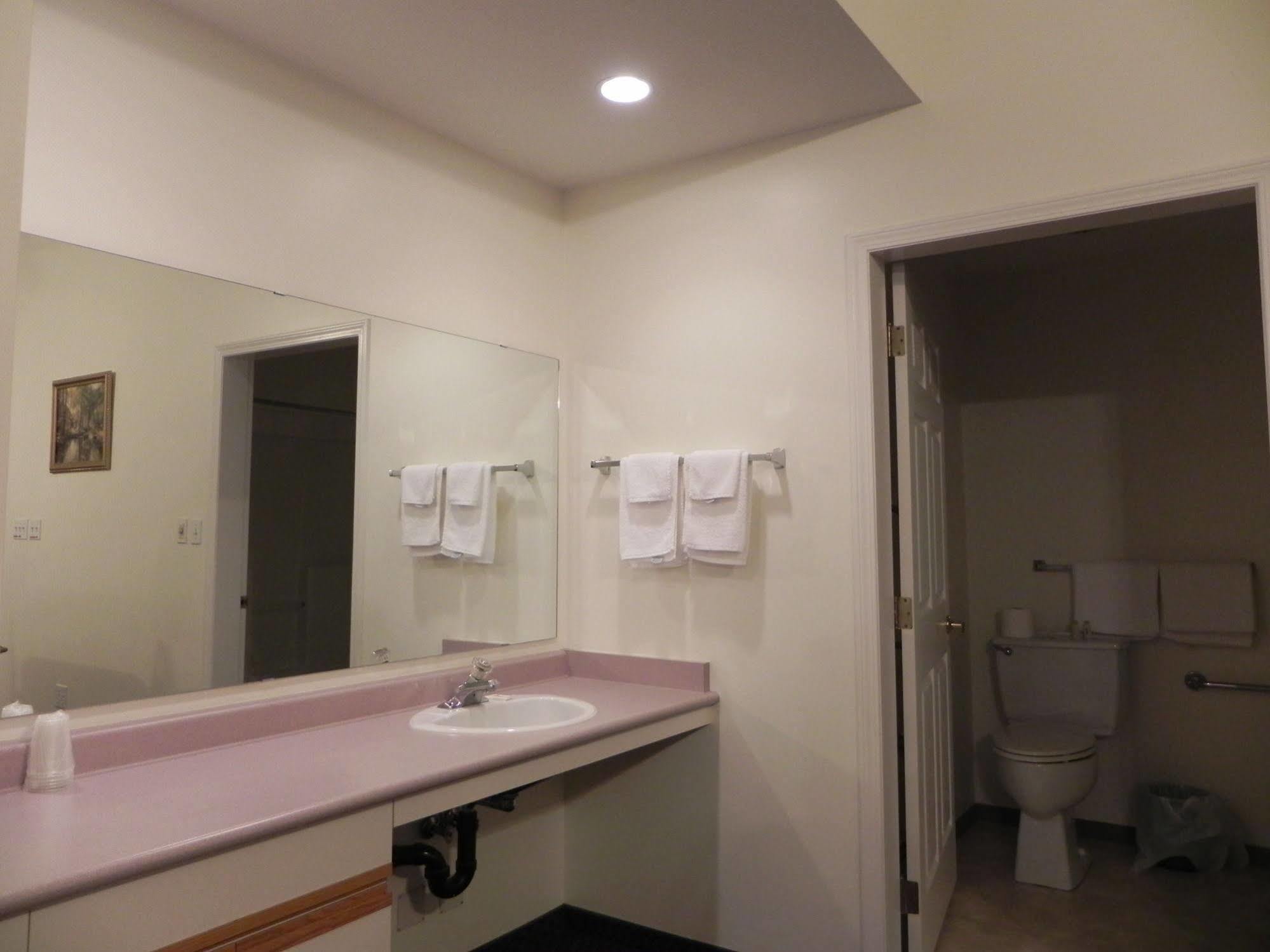Skagit Motel Хоуп Экстерьер фото